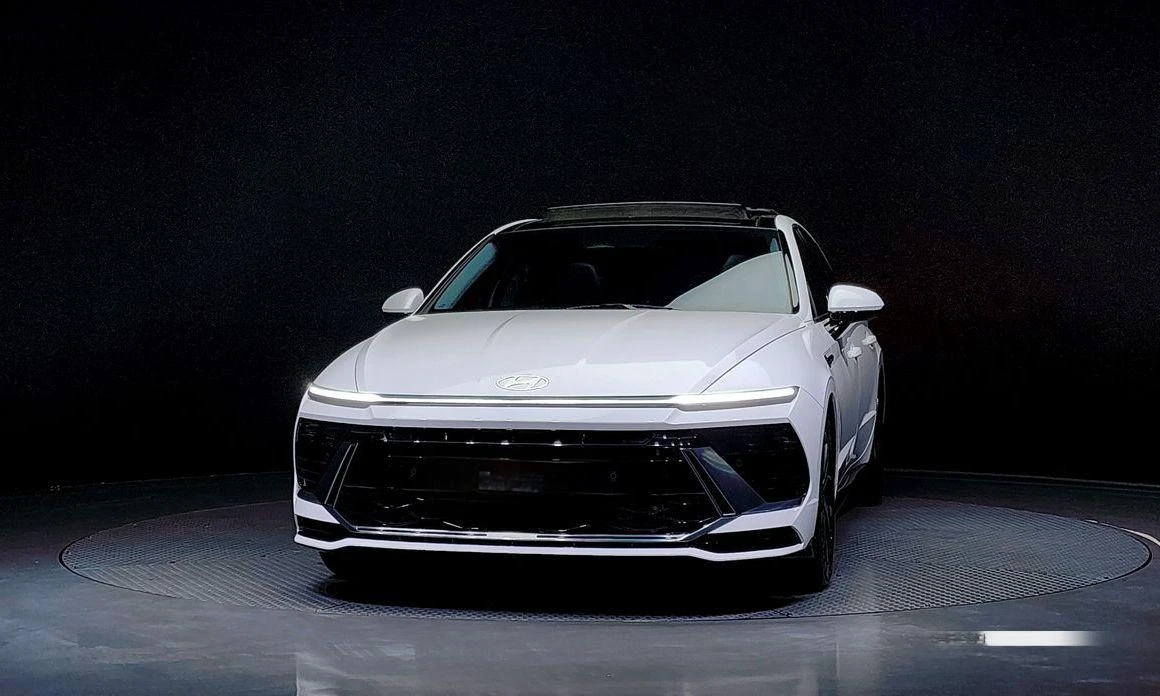 Hyundai Sonata 2.0 LPG Business 2 * НАЙ-ДОБРА ЦЕНА В БЪЛГАРИЯ*  - изображение 3