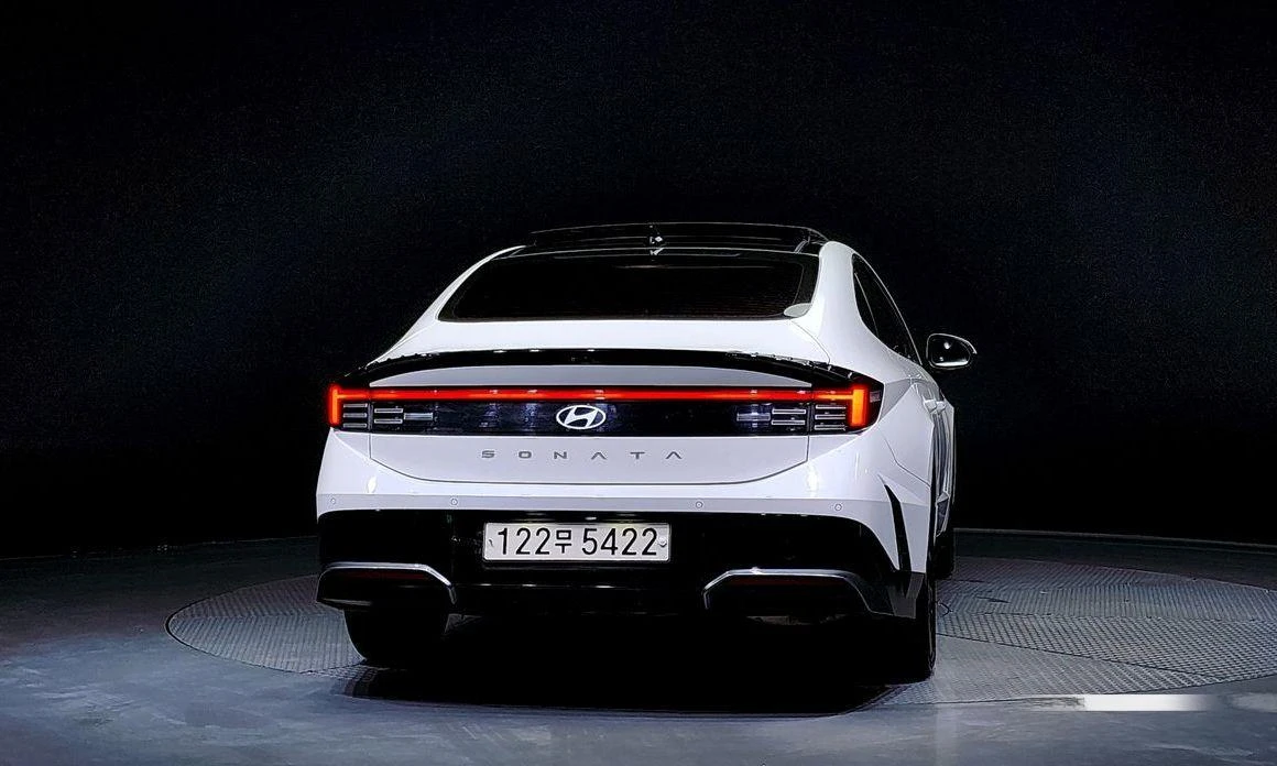 Hyundai Sonata 2.0 LPG Business 2 * НАЙ-ДОБРА ЦЕНА В БЪЛГАРИЯ*  - изображение 4