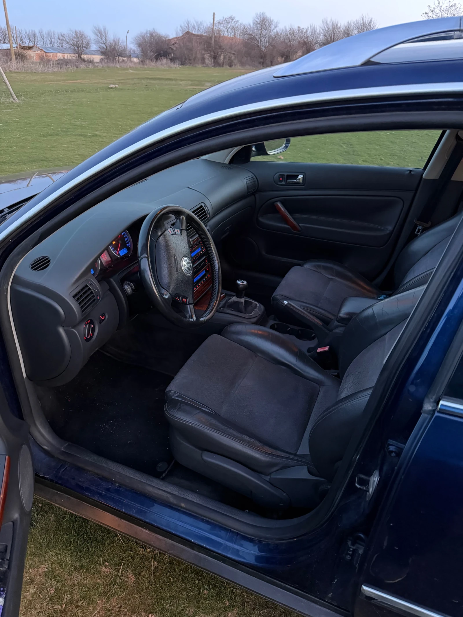 VW Passat 1.9 tdi, снимка 8 - Автомобили и джипове - 53787983