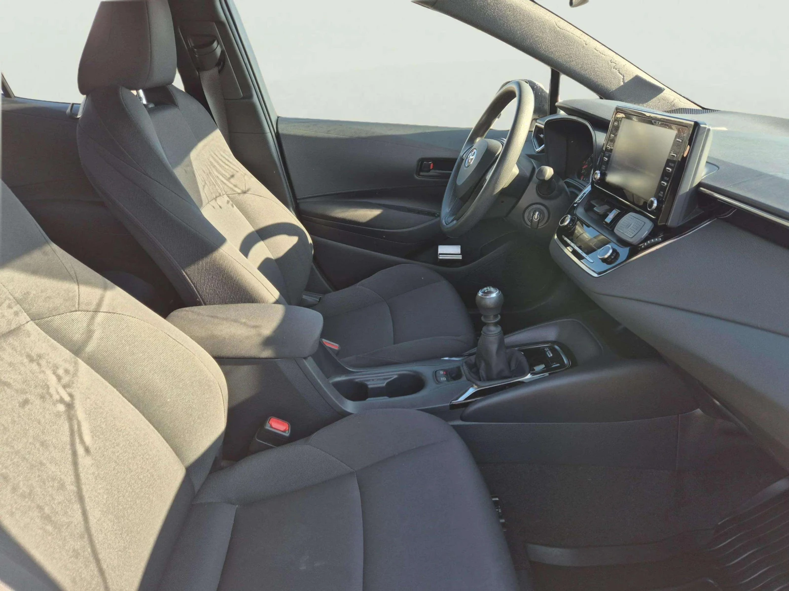 Toyota Corolla 1.2 I, снимка 10 - Автомобили и джипове - 53818890