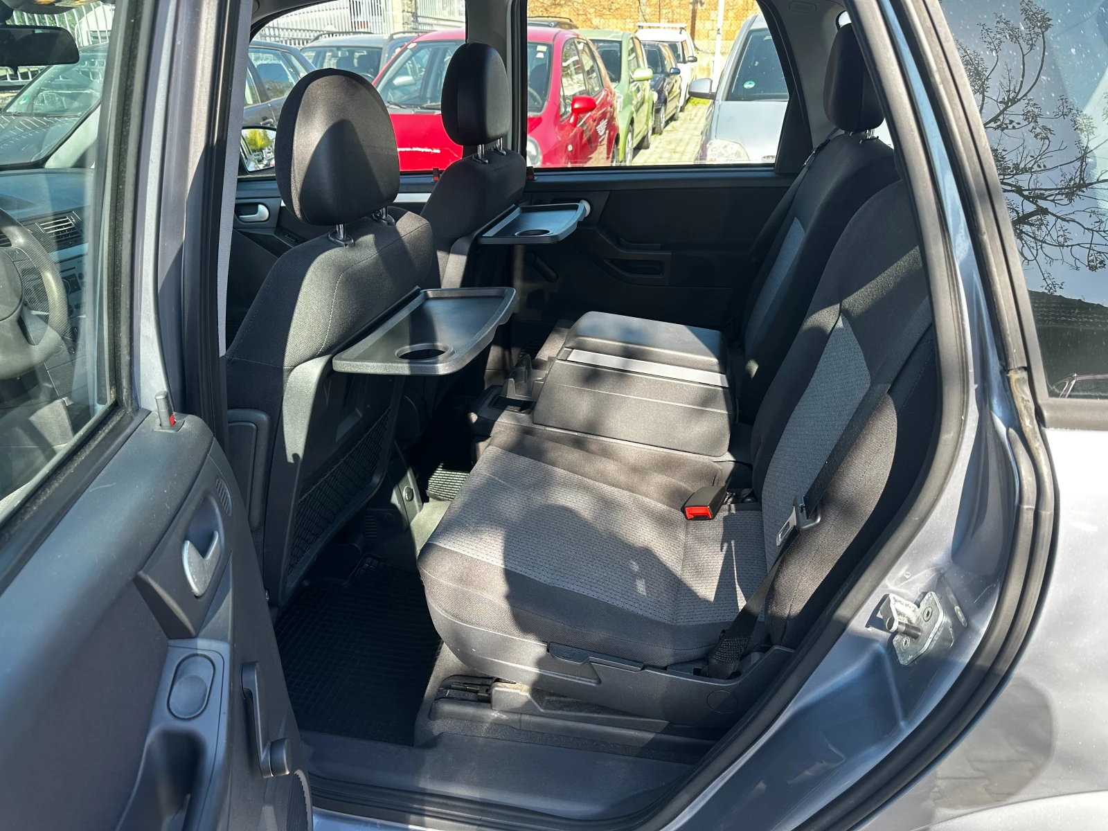 Opel Meriva 1.6 101к.с, снимка 9 - Автомобили и джипове - 54144871