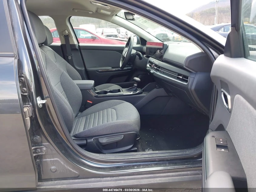 Kia K4 2.0l Ex, снимка 5 - Автомобили и джипове - 54568928