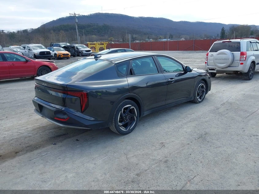 Kia K4 2.0l Ex, снимка 4 - Автомобили и джипове - 54568928