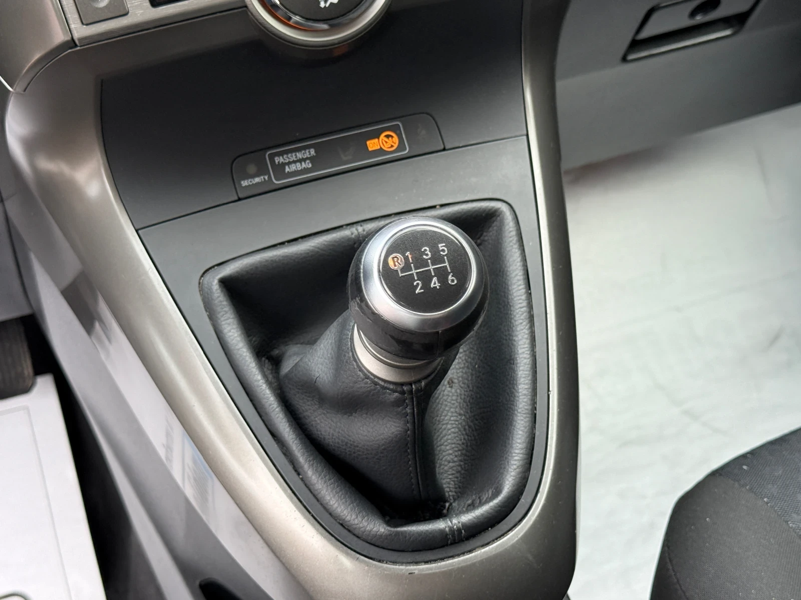 Toyota Verso 1.8i- ЛЕТИ ДЖАНТИ- 6СКОРОСТИ- КЛИМАТРОНИК- 7 МЕСТА, снимка 12 - Автомобили и джипове - 54667169