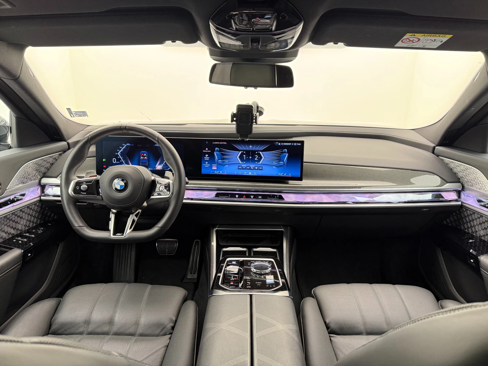 BMW 740 xDrive\B&W\Carbon, снимка 10 - Автомобили и джипове - 54748312