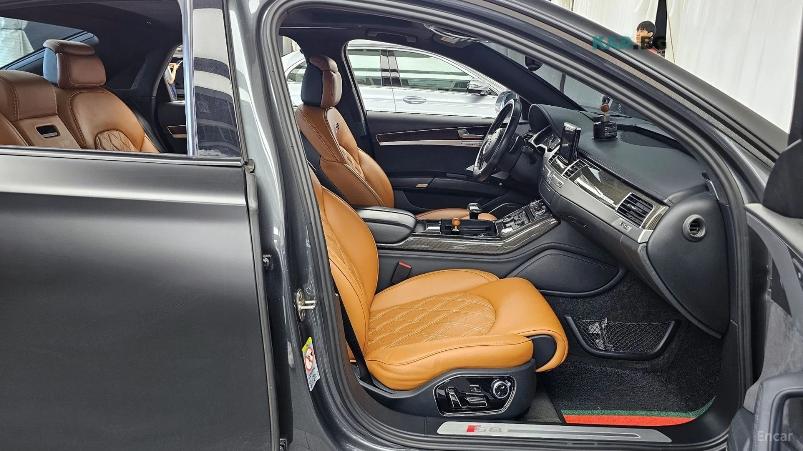 Audi S8 FULL / БЕЗ АНАЛОГ , снимка 11 - Автомобили и джипове - 54919578