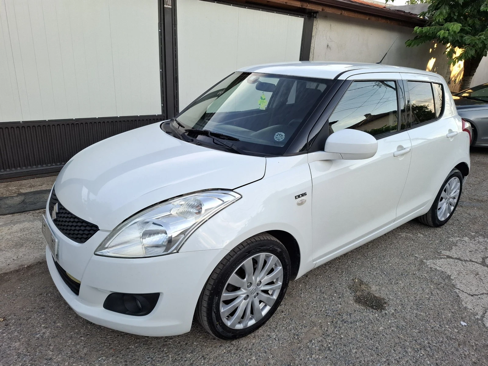 Suzuki Swift 1.3 dds  / Euro 5, снимка 2 - Автомобили и джипове - 54934908