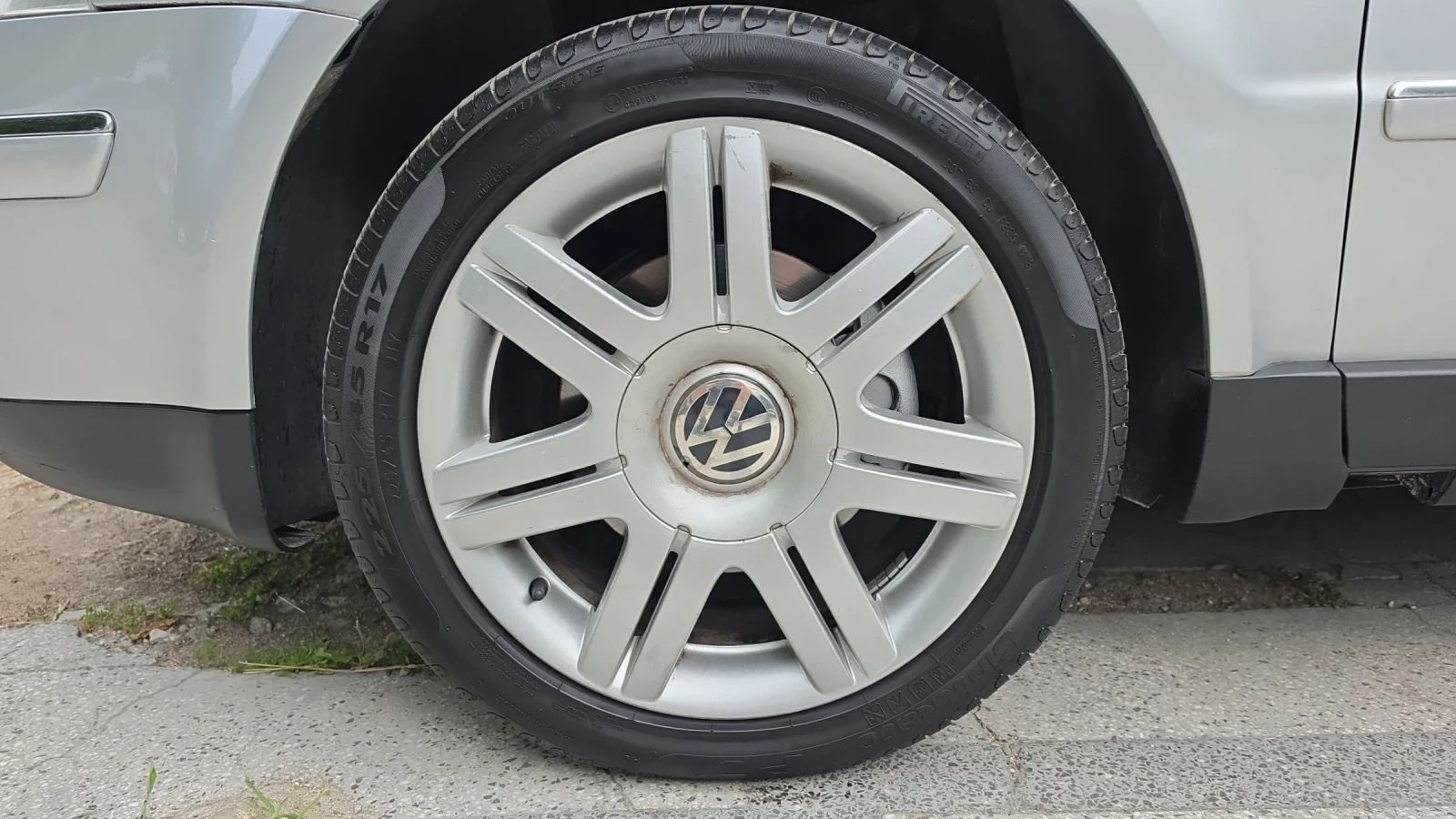 VW Passat 1.9TDI 4Motion Highline, снимка 14 - Автомобили и джипове - 55014400