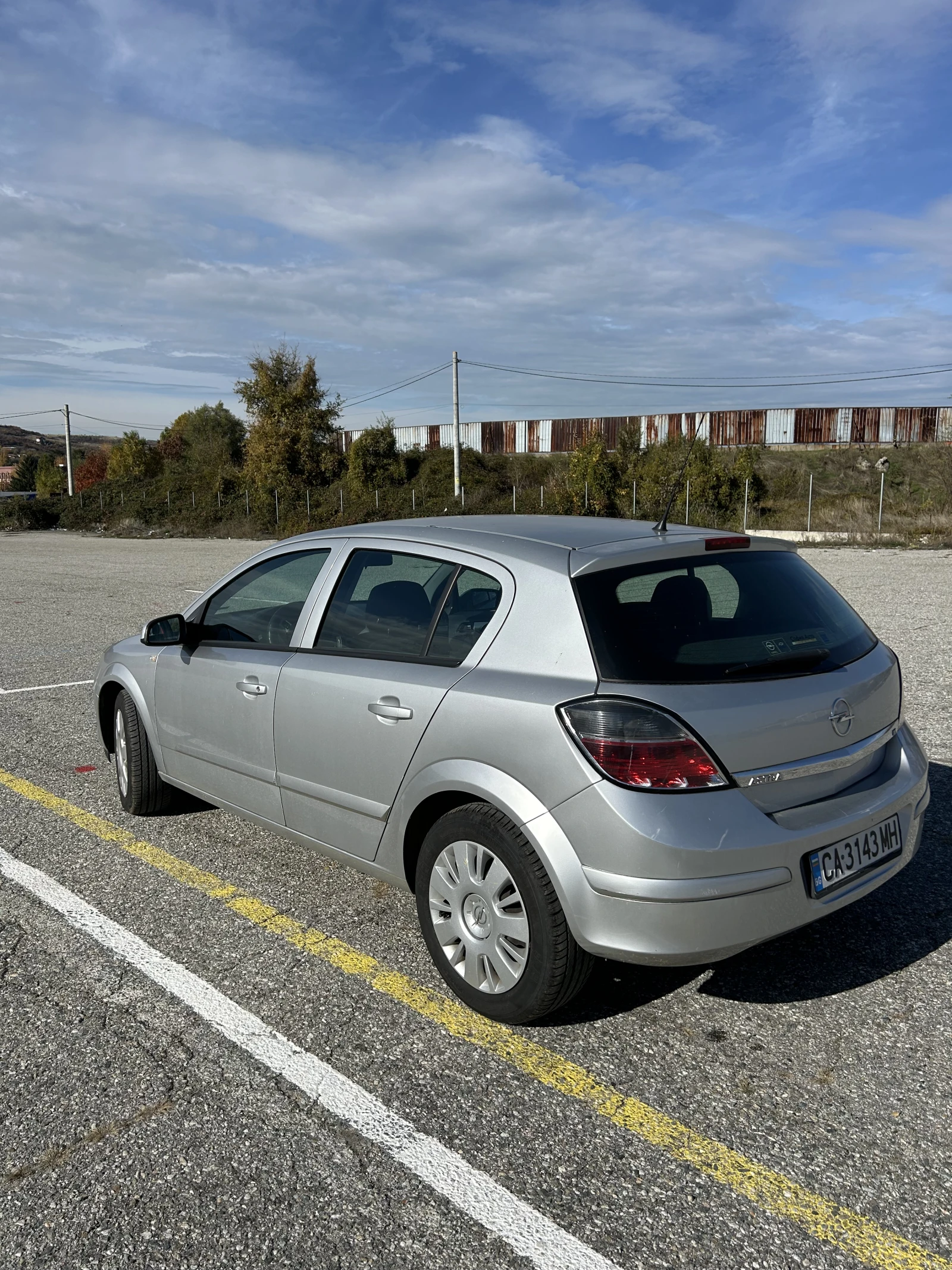 Opel Astra 1.6I, снимка 4 - Автомобили и джипове - 55135980