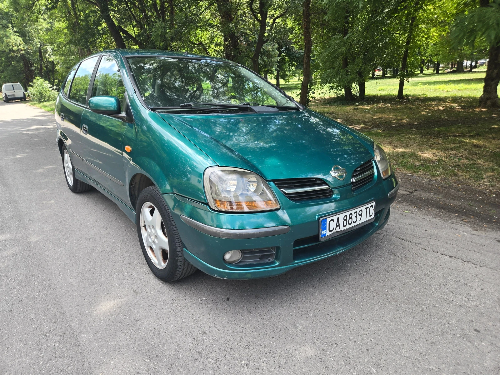 Nissan Almera tino Газов инжекцион, снимка 2 - Автомобили и джипове - 55174124