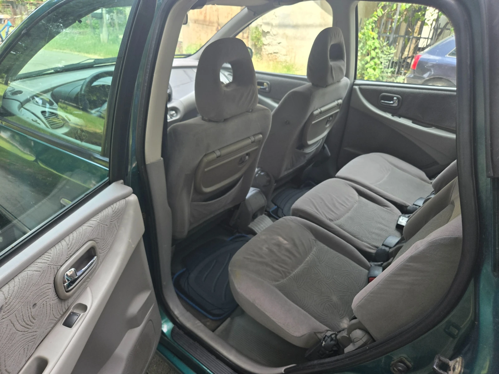 Nissan Almera tino Газов инжекцион, снимка 11 - Автомобили и джипове - 55174124
