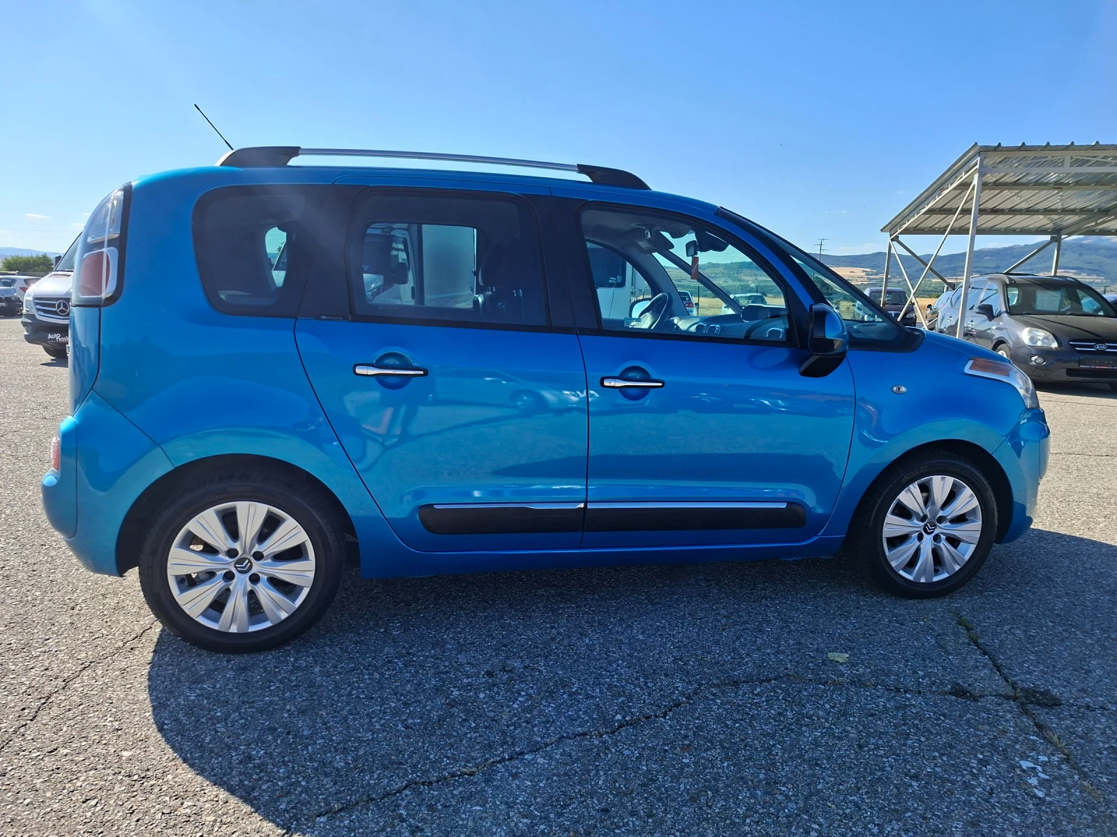 Citroen C3 Picasso 1, 4 i, снимка 5 - Автомобили и джипове - 55267168