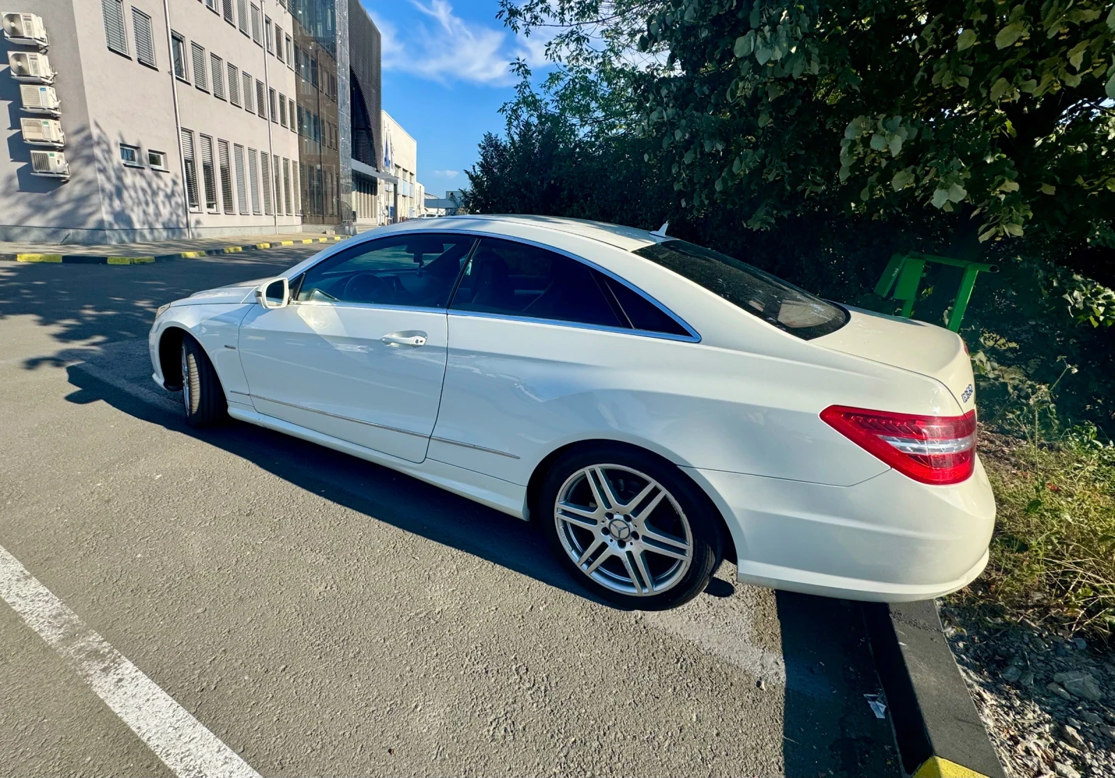 Mercedes-Benz E 350 Mercedes Benz E 350 CDI AMG coupe, снимка 5 - Автомобили и джипове - 55360478