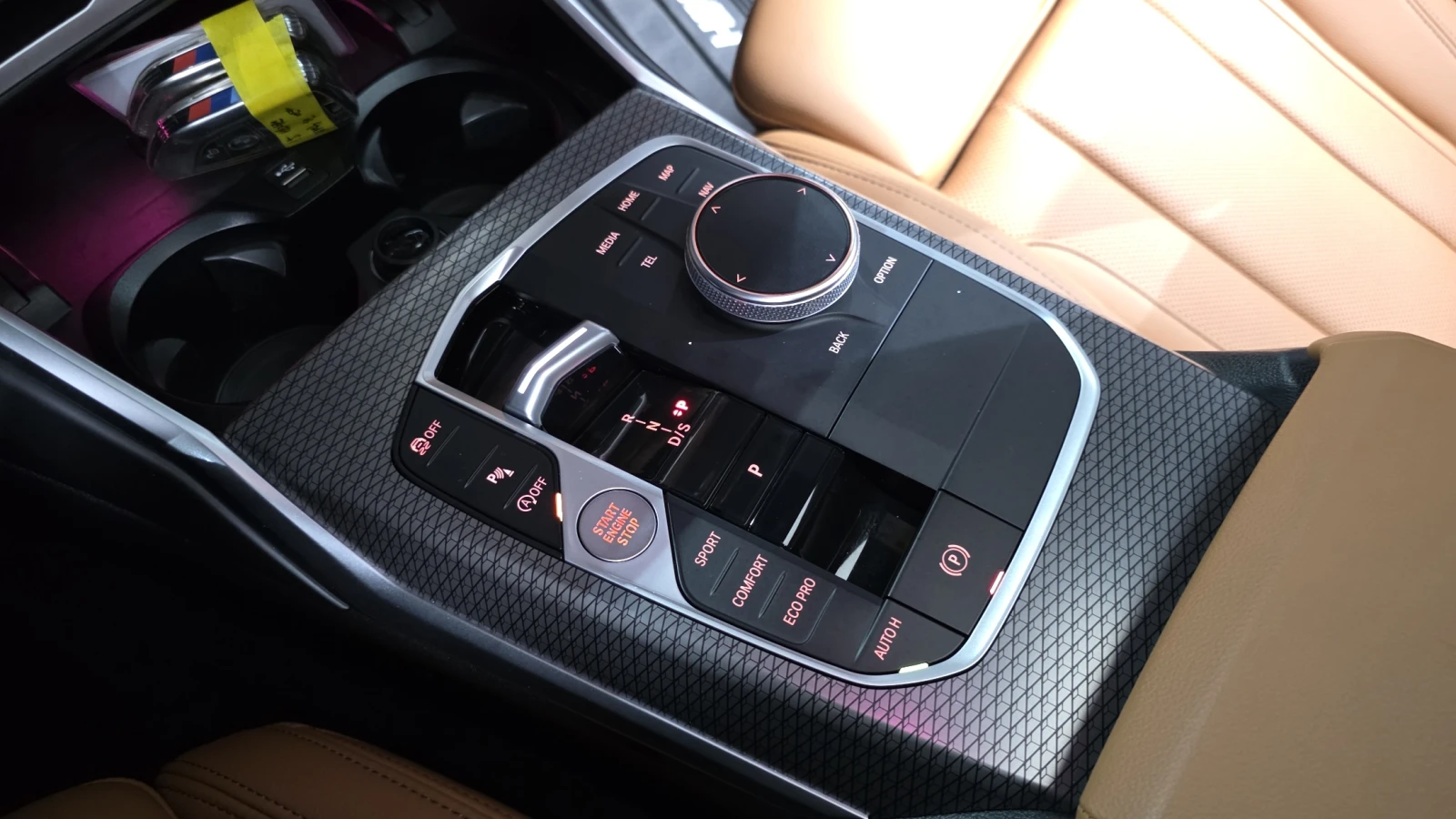 BMW 320 HUD* ЕЛ. БАГАЖНИК* BLIND SPOT* ЛЮК* КРАЙНА ЦЕНА, снимка 9 - Автомобили и джипове - 55458426
