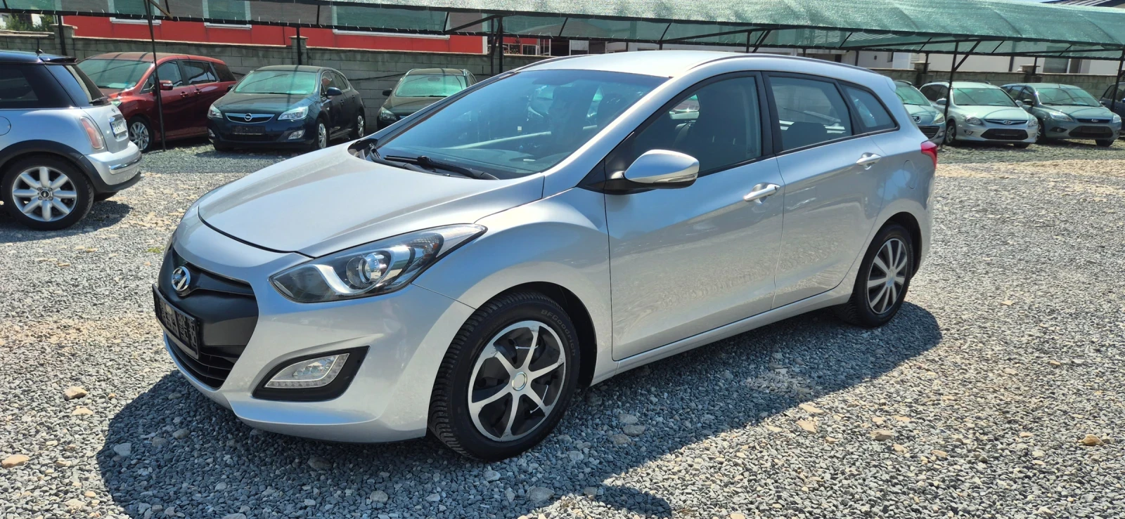 Hyundai I30 1.6, снимка 5 - Автомобили и джипове - 55556109