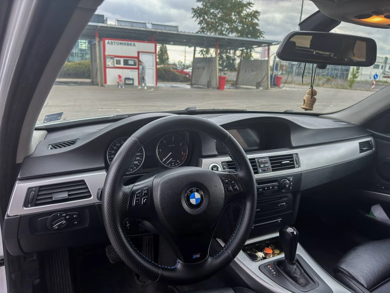 BMW 320 320d, снимка 12 - Автомобили и джипове - 56245770