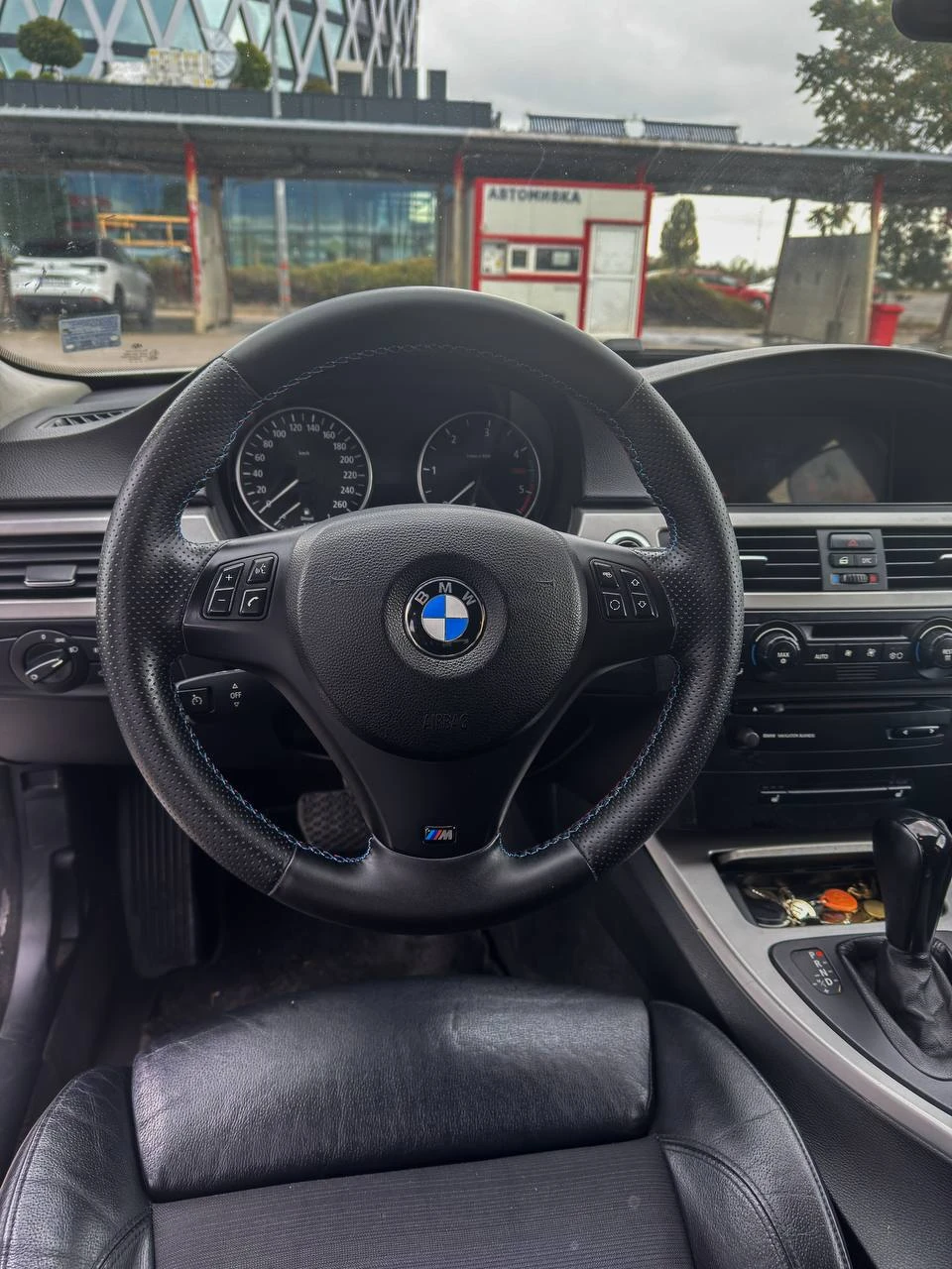 BMW 320 320d, снимка 13 - Автомобили и джипове - 56245770