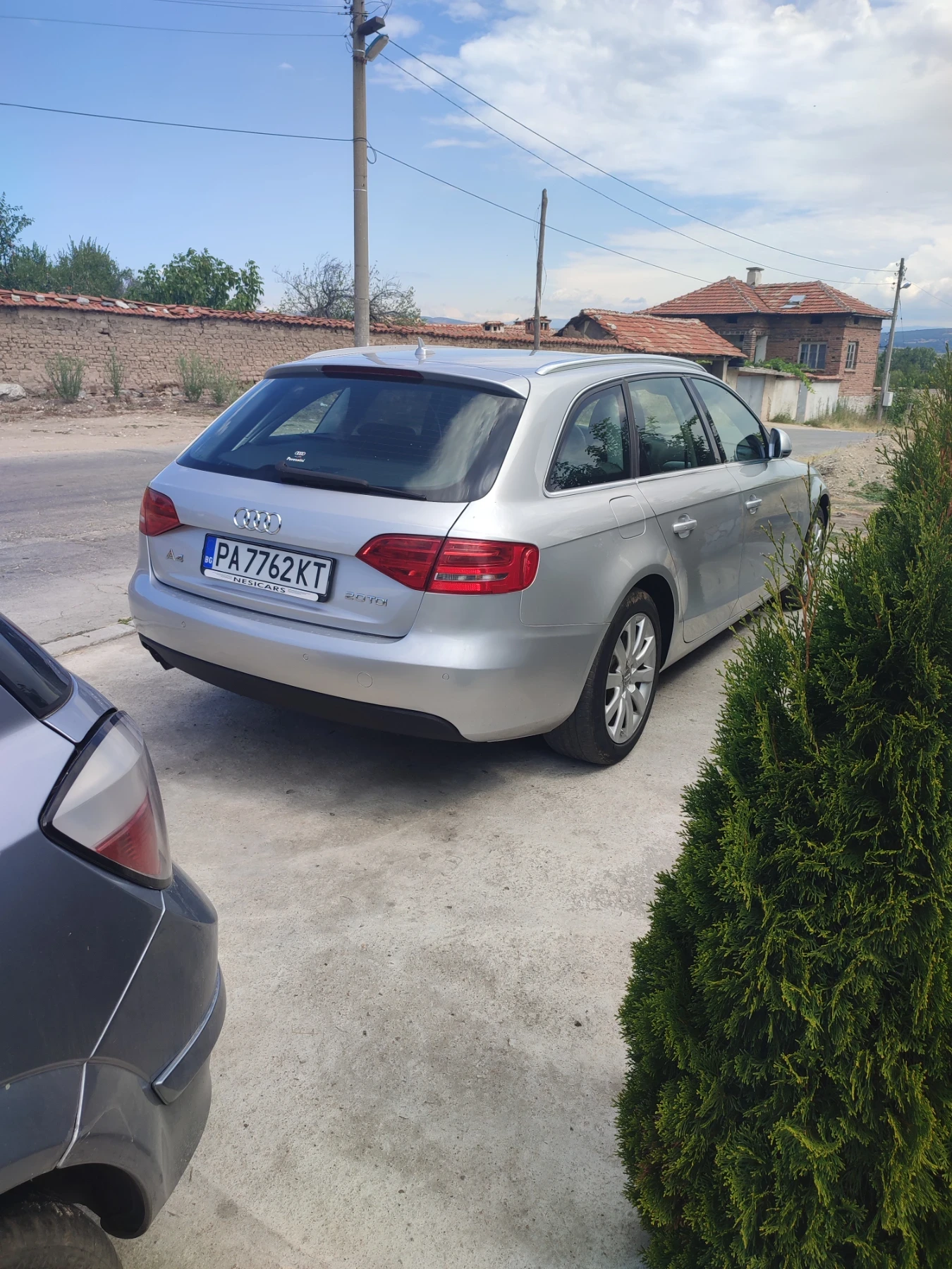 Audi A4 2.0 Д 143к.с автоматик, снимка 4 - Автомобили и джипове - 56247076