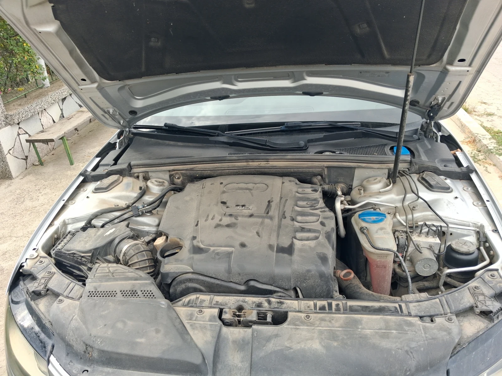 Audi A4 2.0 Д 143к.с автоматик, снимка 5 - Автомобили и джипове - 56247076