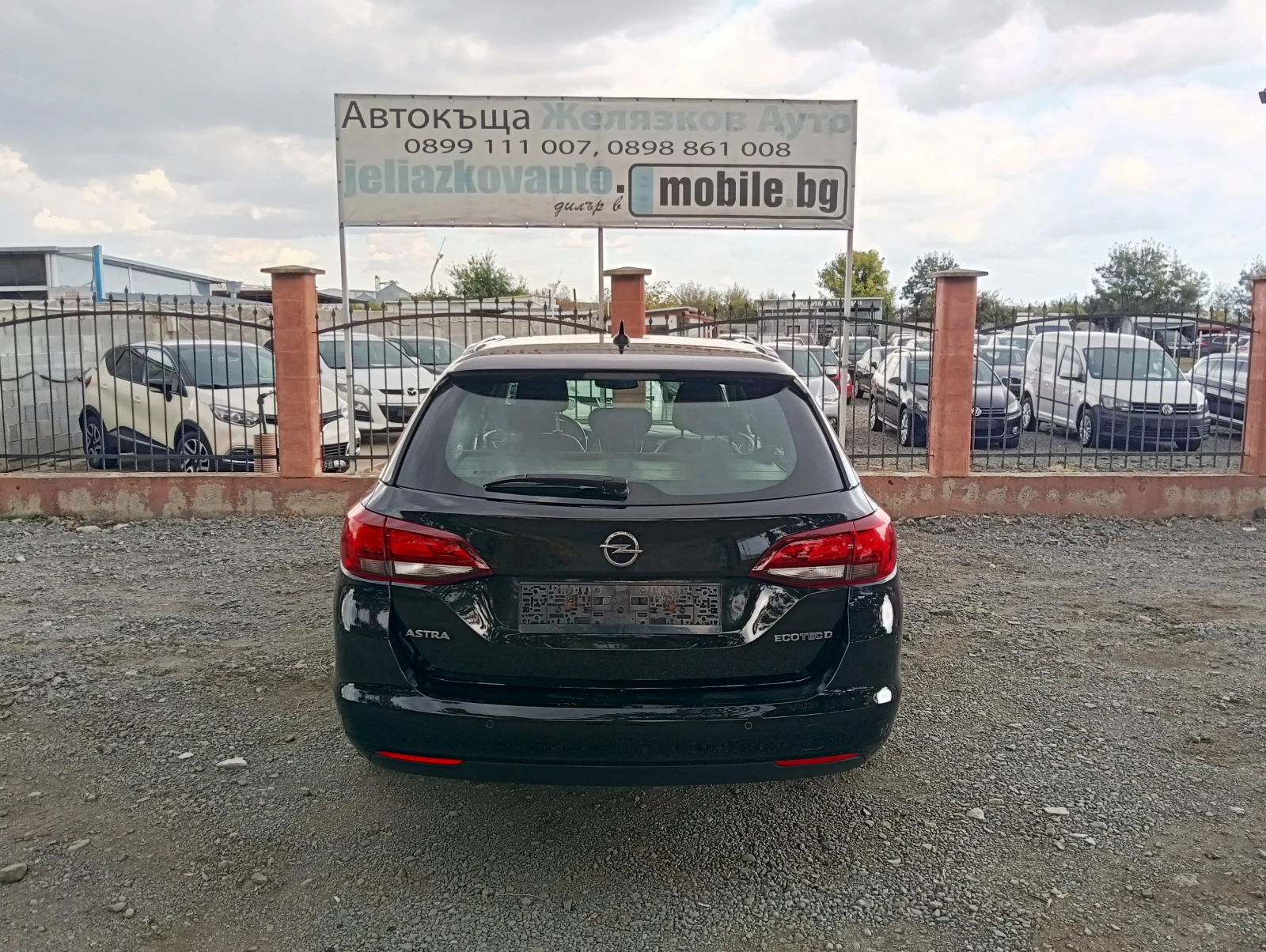 Opel Astra 1.6CDTI FULL, снимка 5 - Автомобили и джипове - 56315139