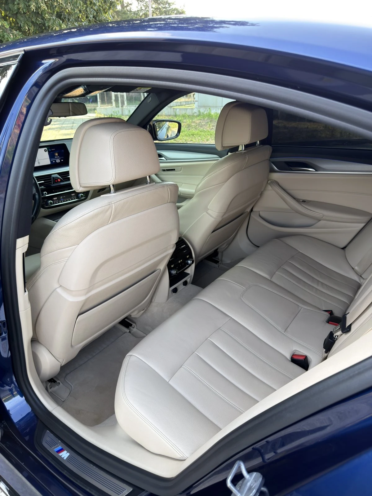 BMW 530 d Xdrive M SPORT | HUD | 360  | MASSAGE | VENT | Mobile.bg � ����������� 9