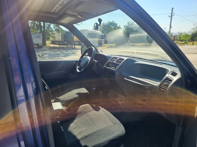 Nissan Terrano 2.7, снимка 9 - Автомобили и джипове - 52775517