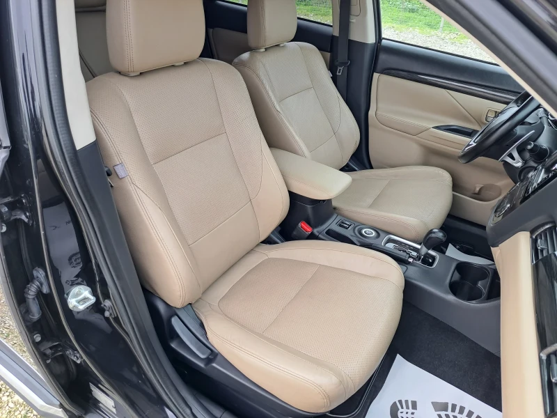 Mitsubishi Outlander 2.2 D EXCLUSIVE, снимка 12 - Автомобили и джипове - 52854292