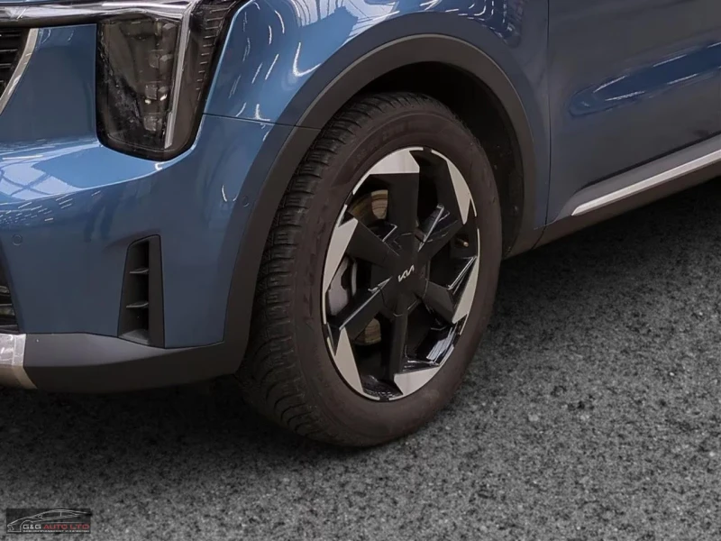 Kia Sorento HEV/215HP/4X4/PLATINUM/PANO/360/DIGITAL/ACC/950v, снимка 2 - Автомобили и джипове - 53509641