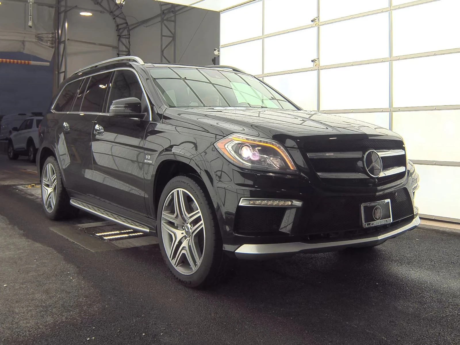 Mercedes-Benz GL 63 AMG 1ВИ СОБСТВЕНИК* DESIGNO* HARMAN* PANO* ОБДУХ* FULL - изображение 3