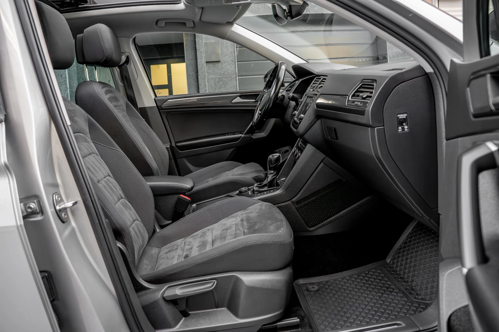 VW Tiguan FULL - изображение 8