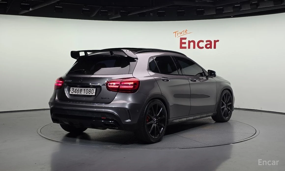 Mercedes-Benz GLA 45 AMG  - изображение 2