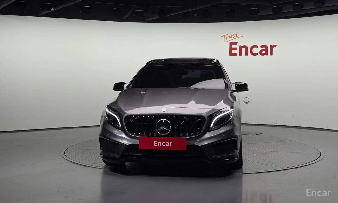 Mercedes-Benz GLA 45 AMG  - изображение 3