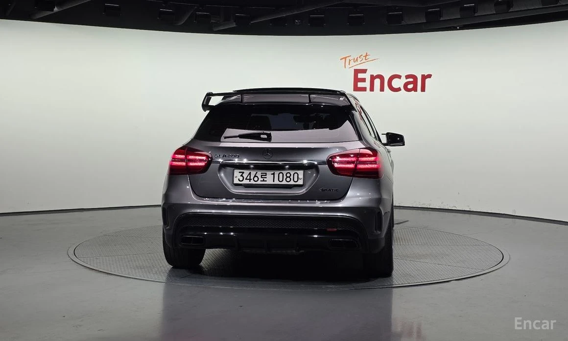 Mercedes-Benz GLA 45 AMG  - изображение 4
