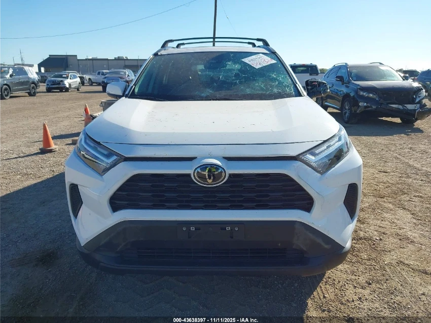 Toyota Rav4 XLE* PANO* CAMERA* CARPLAY - изображение 3