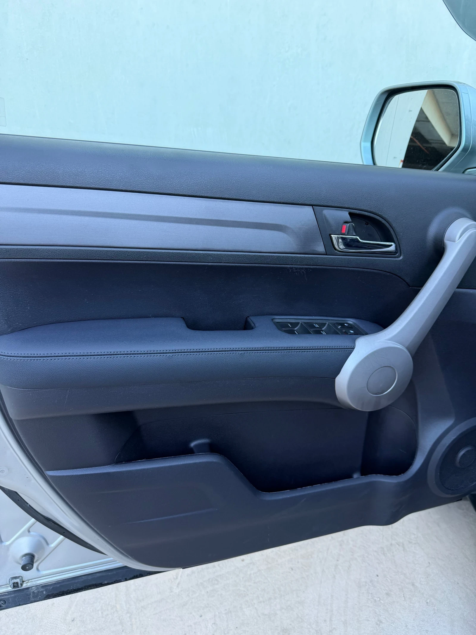 Honda Cr-v 2.0i 4x4 Автомат - изображение 5