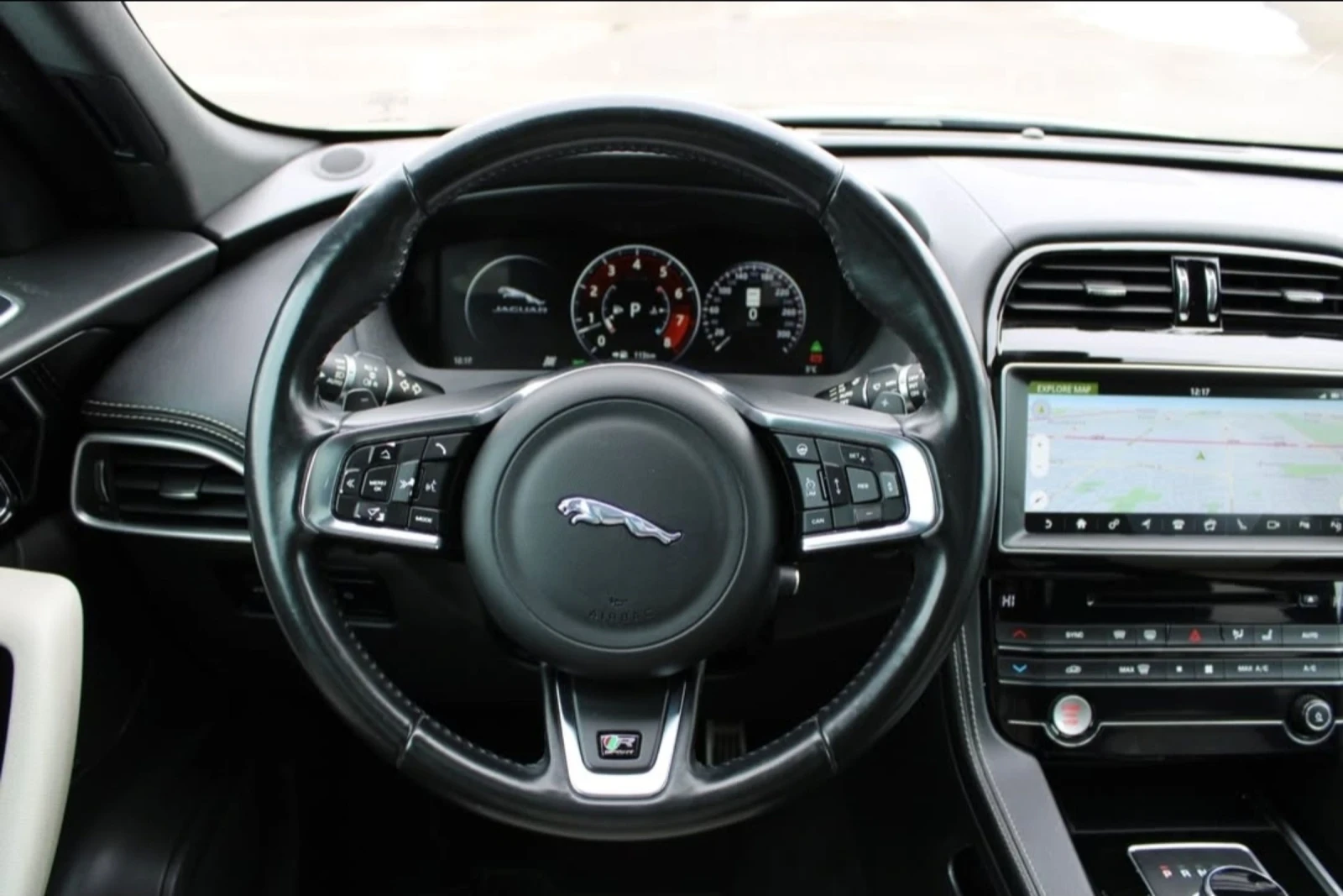 Jaguar F-PACE 2017/119K.KM/R-SPORT/SUPERCHARGED/MERIDIAN/8ZF, снимка 12 - Автомобили и джипове - 53680159