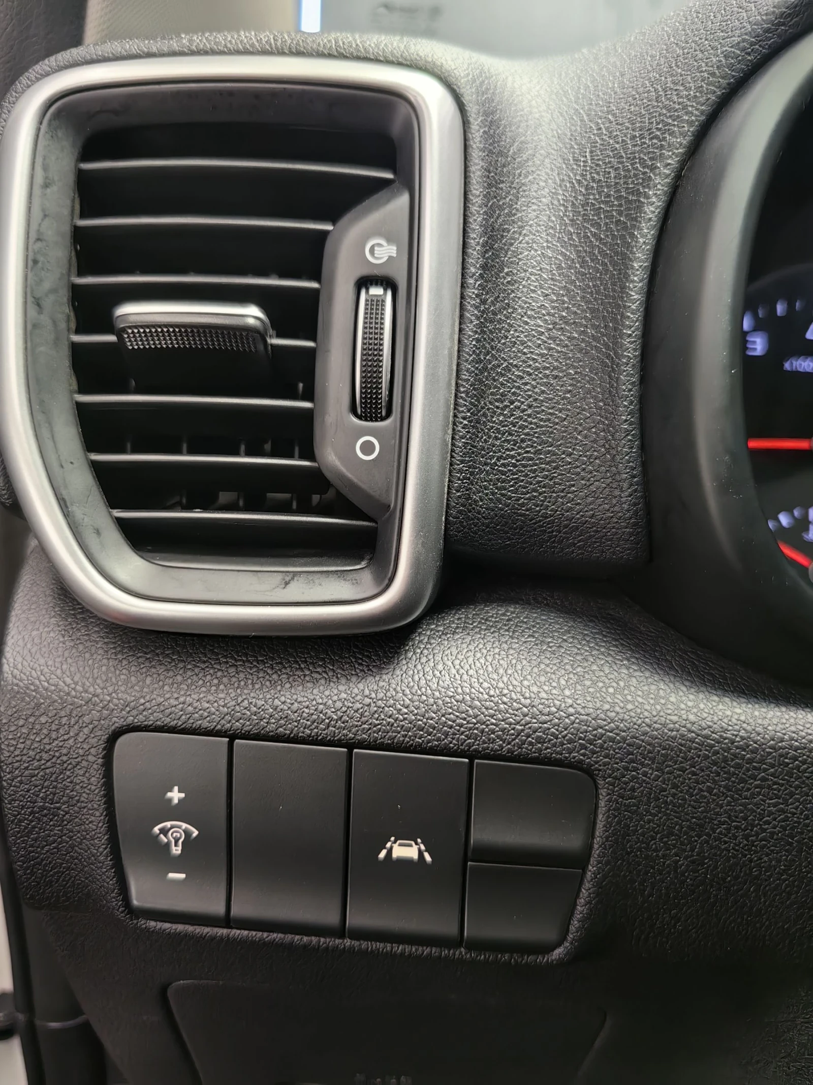 Kia Sportage 2.4* LX* АВТОМАТ* 110000KM* CAMERA* , снимка 13 - Автомобили и джипове - 53828667