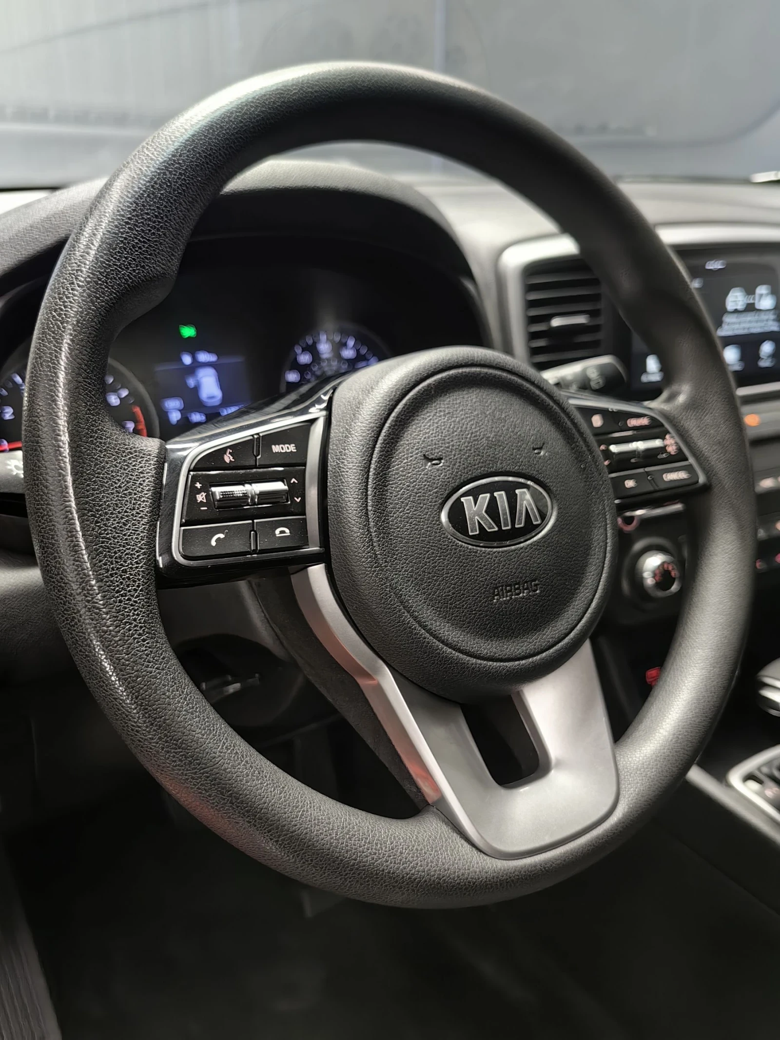 Kia Sportage 2.4* LX* АВТОМАТ* 110000KM* CAMERA* , снимка 11 - Автомобили и джипове - 53828667