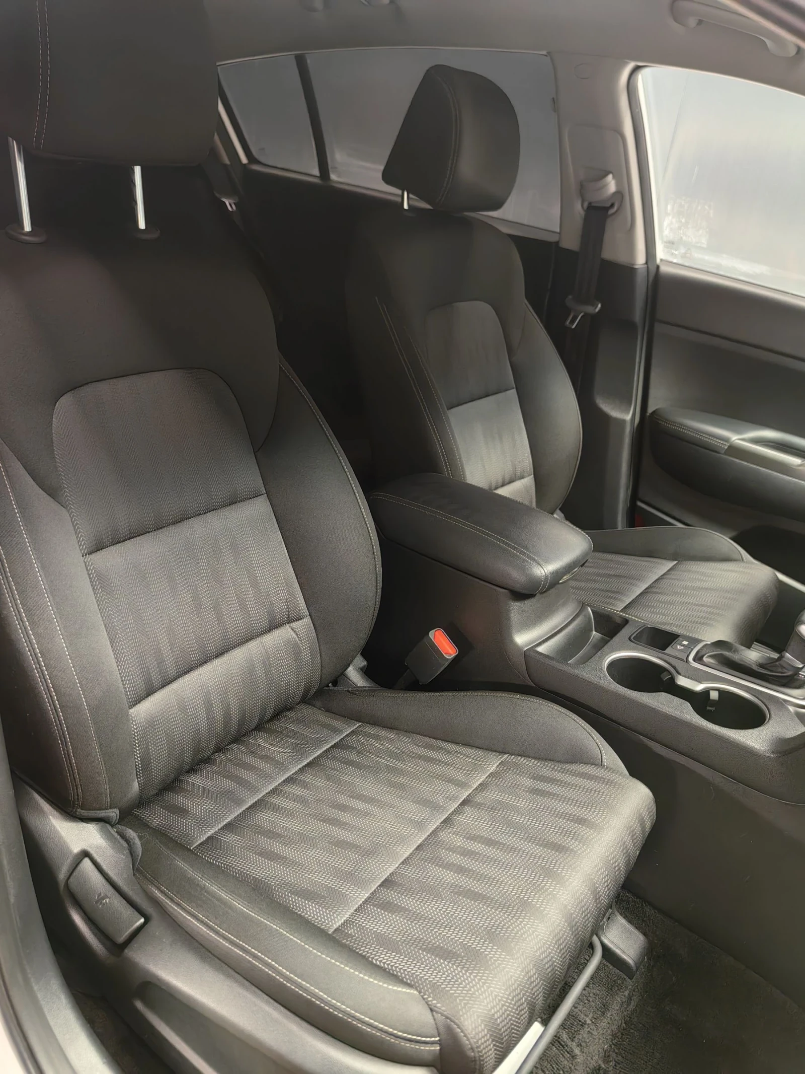 Kia Sportage 2.4* LX* АВТОМАТ* 110000KM* CAMERA* , снимка 7 - Автомобили и джипове - 53828667