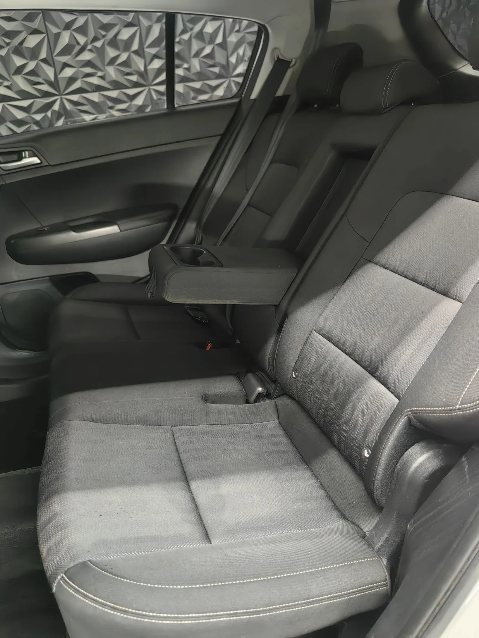 Kia Sportage 2.4* LX* АВТОМАТ* 110000KM* CAMERA* , снимка 6 - Автомобили и джипове - 53828667