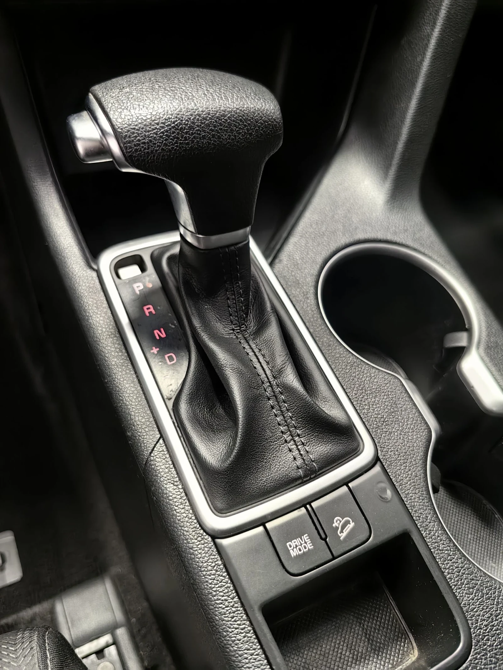 Kia Sportage 2.4* LX* АВТОМАТ* 110000KM* CAMERA* , снимка 15 - Автомобили и джипове - 53828667