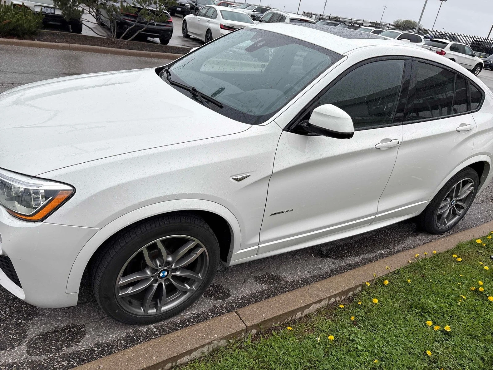 BMW X4 XDRIVE/LANE ASSIST/2 КЛЮЧА/КЕЙЛЕС, снимка 3 - Автомобили и джипове - 54460251