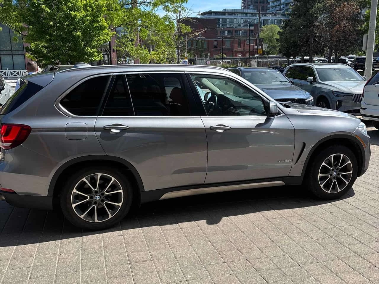BMW X5 * xDrive35i * АВТОКРЕДИТ * ОТ ПРЕДСТАВИТЕЛСТВО, снимка 4 - Автомобили и джипове - 54859122