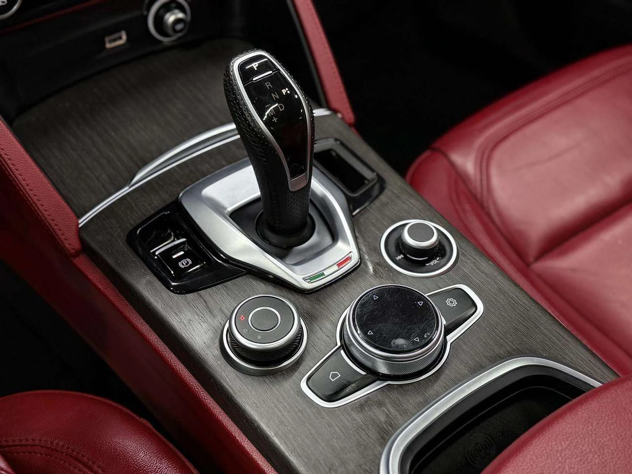 Alfa Romeo Stelvio TI / ���� / ������ / ���� �� �� | Mobile.bg � ����������� 14