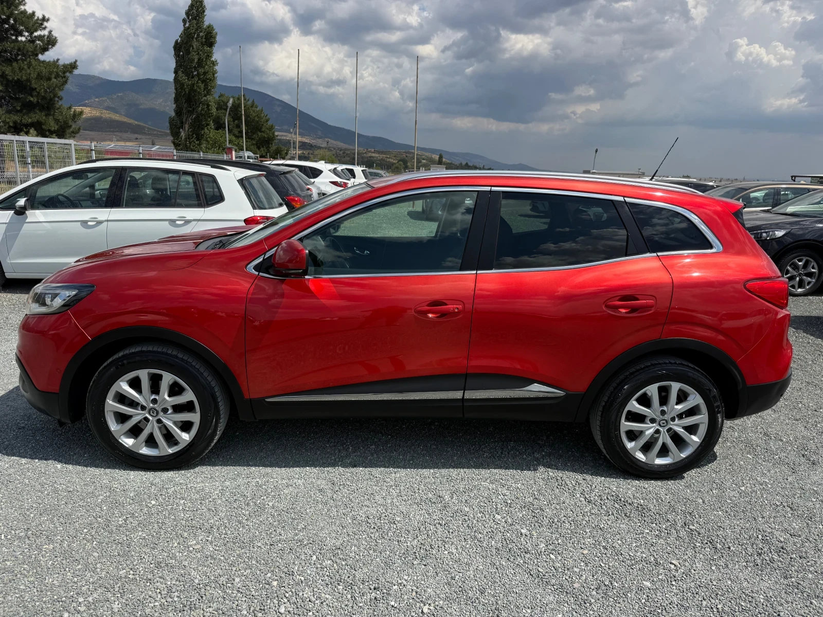 Renault Kadjar (KATO НОВА), снимка 10 - Автомобили и джипове - 55835612