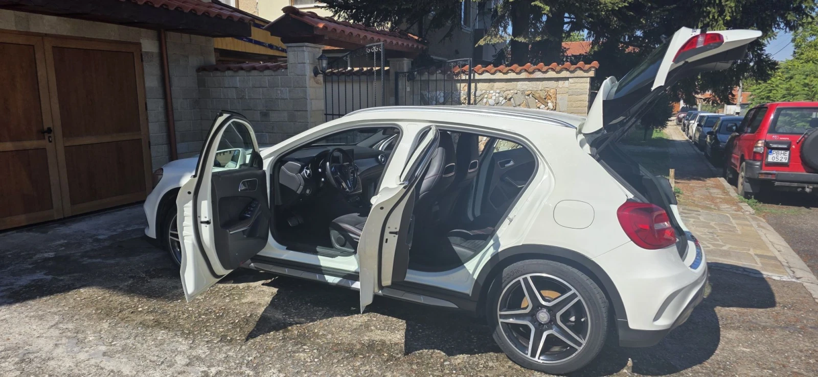Mercedes-Benz GLA 220  AMG 4 MATIC, снимка 4 - Автомобили и джипове - 56229598