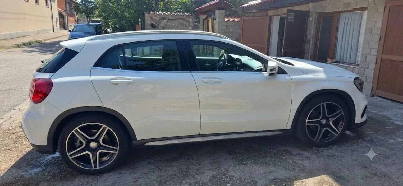 Mercedes-Benz GLA 220  AMG 4 MATIC, снимка 3 - Автомобили и джипове - 56229598