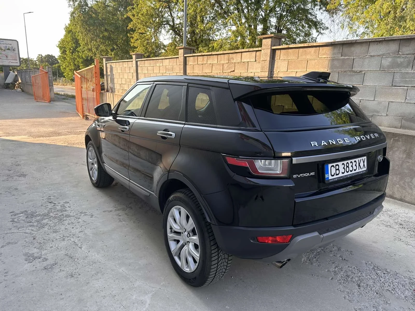 Land Rover Range Rover Evoque, снимка 3 - Автомобили и джипове - 56401703