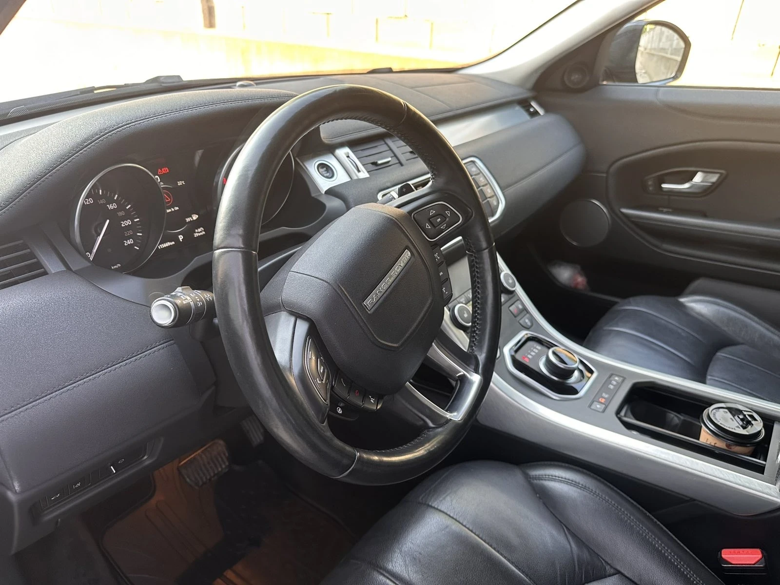 Land Rover Range Rover Evoque, снимка 8 - Автомобили и джипове - 56401703
