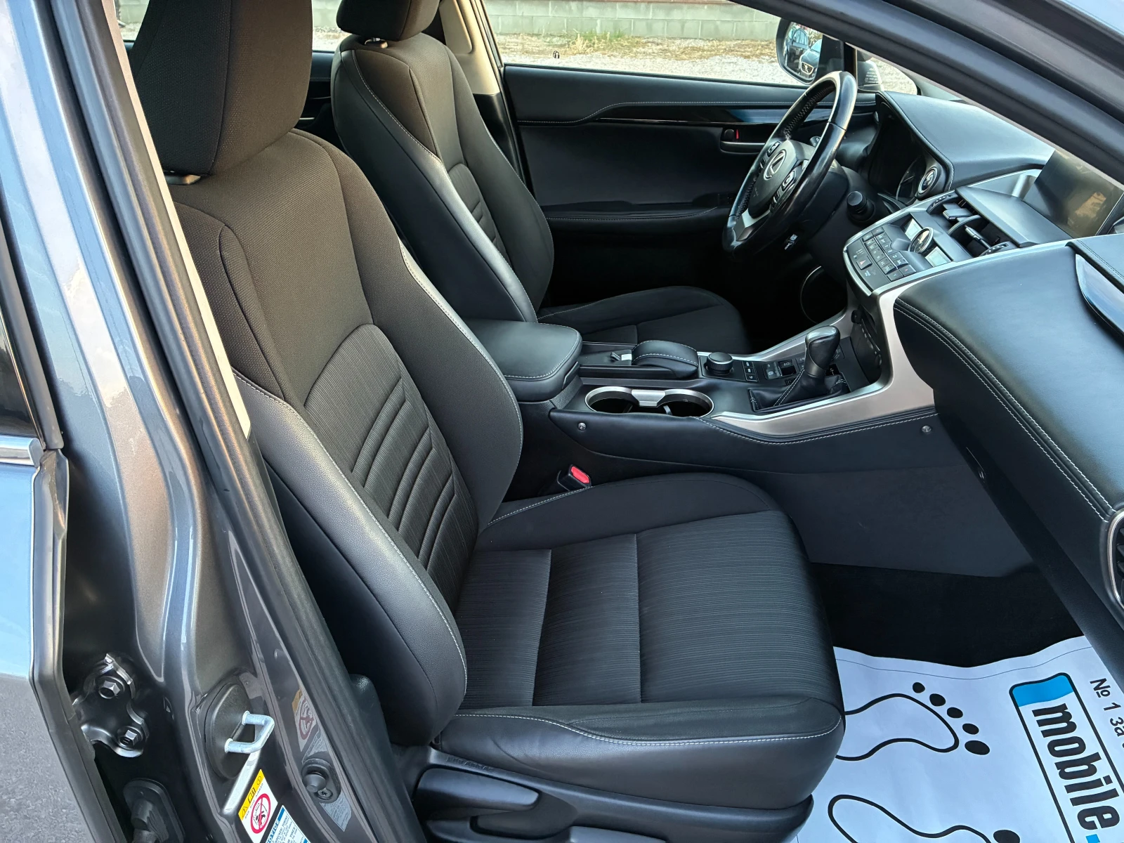 Lexus NX 300h Facelift, снимка 13 - Автомобили и джипове - 56584622
